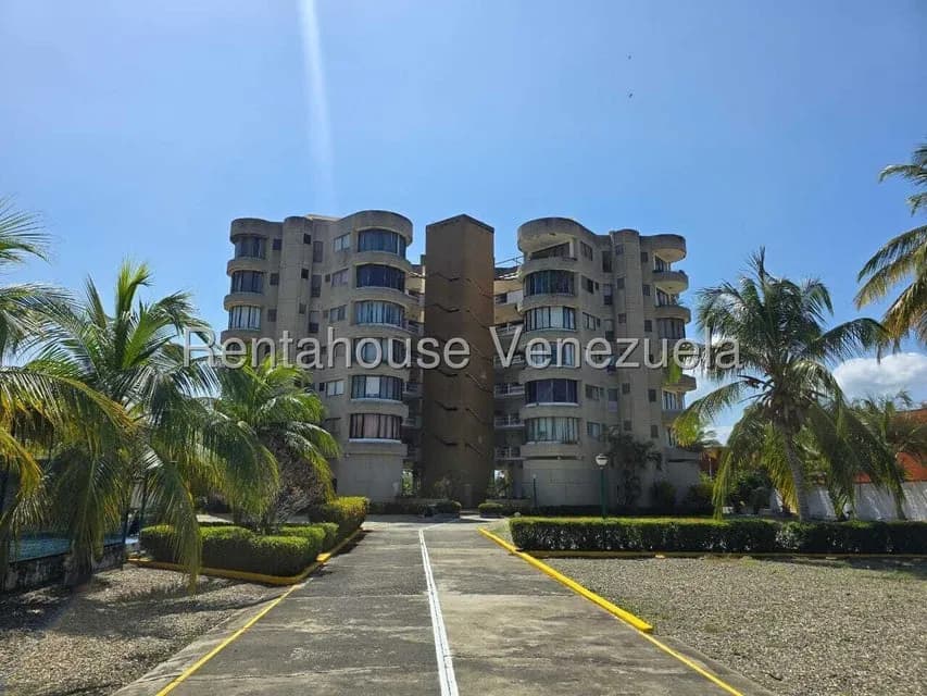 Apartamento (1 Nivel) en Venta en Los Canales de Rio Chico, Miranda