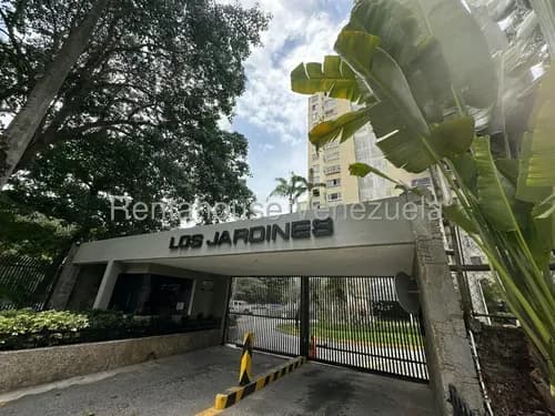 Apartame En Venta En El Cigarral - Asesora Yesenia Romero - Mls 26-19130