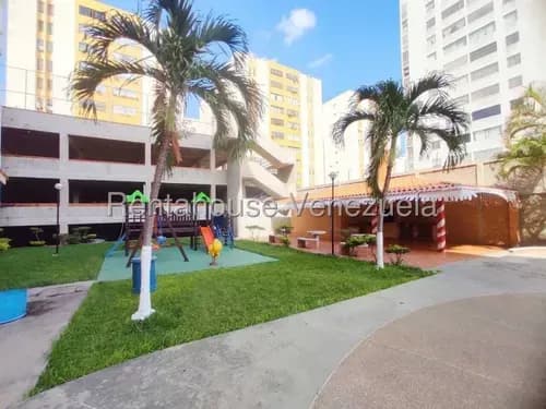 2 6 -10651 Amplio, Bello Y Comodo Apartamento Ubicado En Zona Oeste De Barquiismeto, Lara Adelaida Armeya