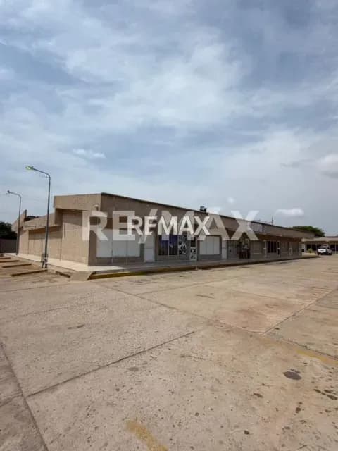 Local comercial en Alquiler C.C Altos de Maracaibo