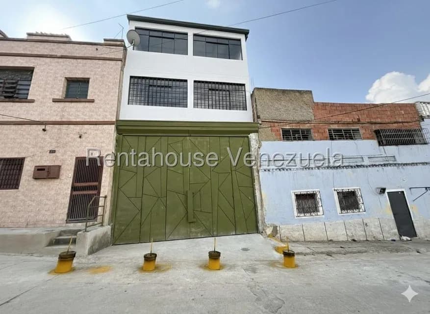 Comercial (Galpon - Deposito) en Venta en Catia, Distrito Metropolitano