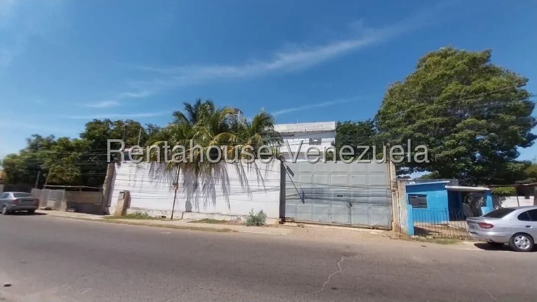 Comercial (Galpon - Deposito) en Venta en Circunvalacion Uno, Zulia