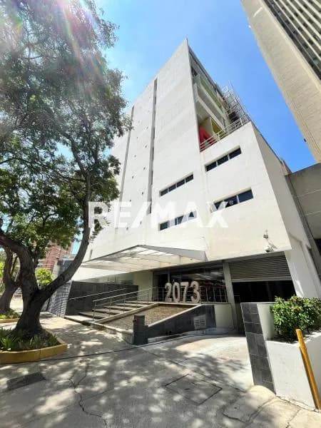 Oficina en la Torre Empresarial 2073