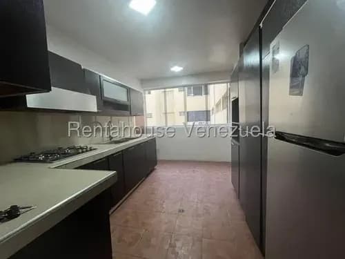 Campo Alegre Yt 26-21024 Se Alquila Apartamento Muy Bien Ubicado Y Distribuido, Piscina, Gimnasio, Pozo De Agua