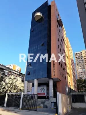 OFICINA EN ALQUILER - URB. SANTA EDUVIGIS