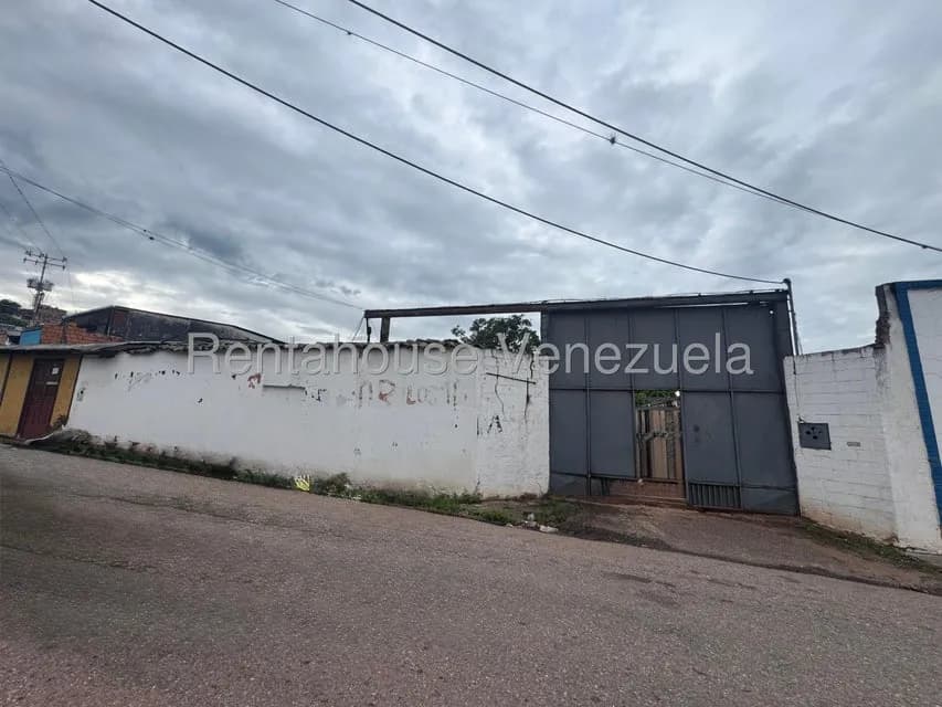 Terreno (Industrial) en Venta en Zona Industrial Puente Real, Tachira