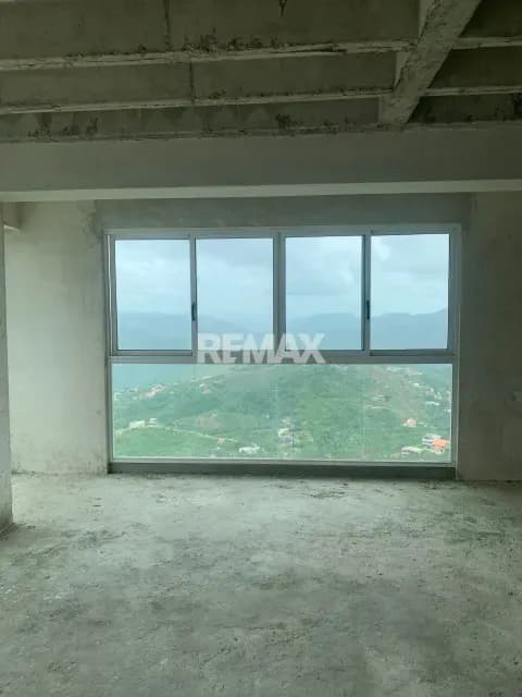 APARTAMENTO EN VENTA EN LOMA LINDA 631