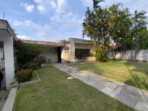 Vip360 Inmobiliaria, Ofrece Casa En Venta Urb. Guaparo, Valencia, 1 Planta, Para Actualizar.