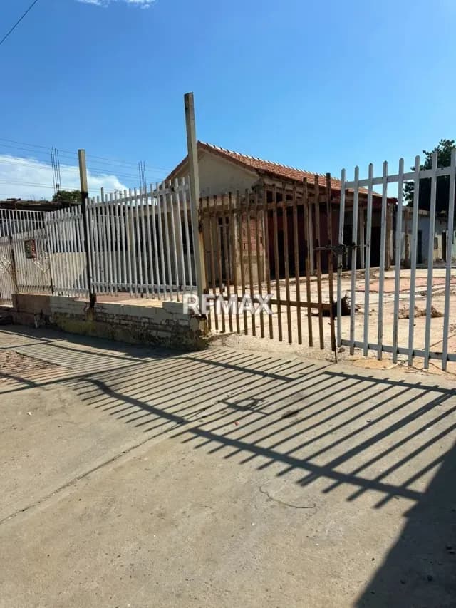 Amplio terreno en el Sector Amparo, zona oeste.