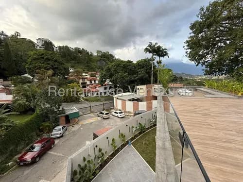 Da Casa En Venta En Prados Del Este! 26-7925
