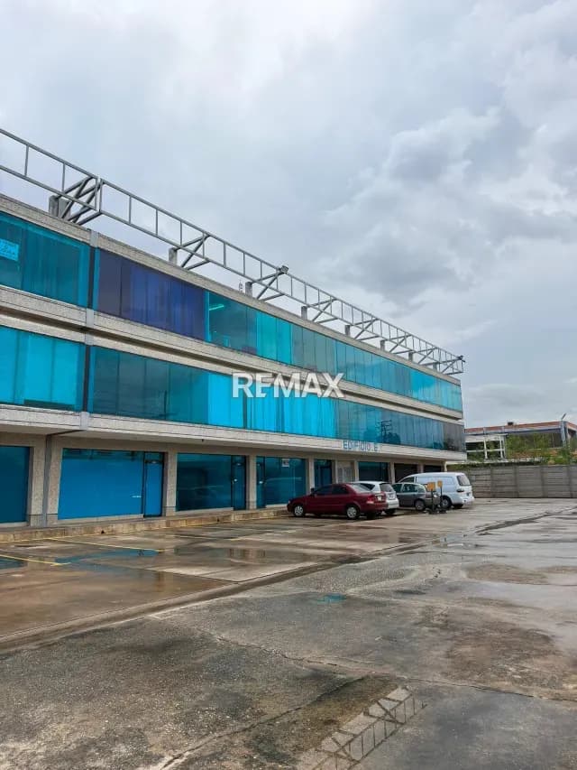 Venta de Excelente Oficina ubicada en Aerocentro Valencia