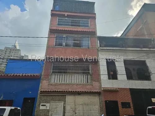 Casa De Cinco Niveles En Venta Lista Para Habitar En San Agustin Del Norte Mls #26-16814 Bm