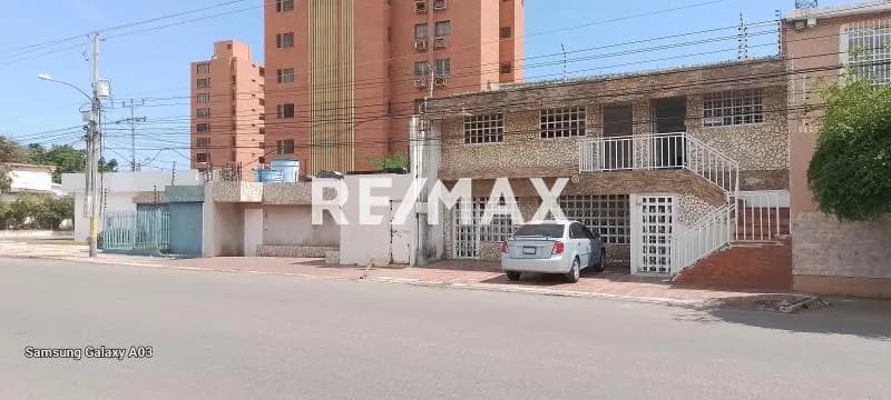 Oficina Comercial Tierra Negra