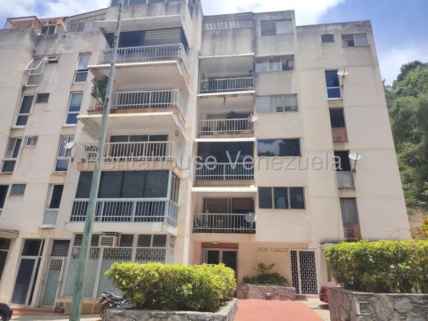 Apartamento (1 Nivel) en Alquiler en Lomas de Chuao, Distrito Metropolitano