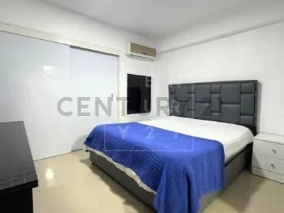 Se alquila comodo apartamento