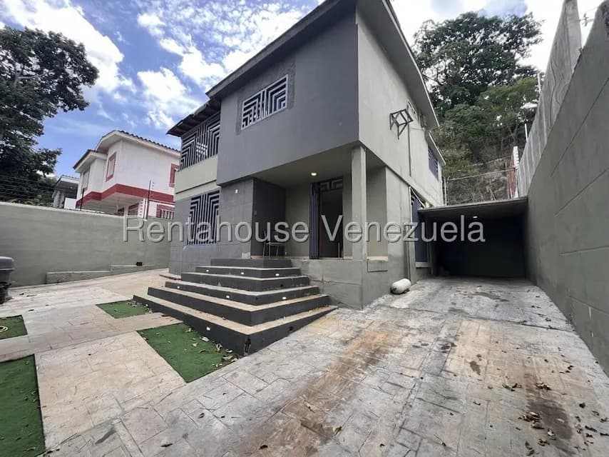 Casa en venta - $290k