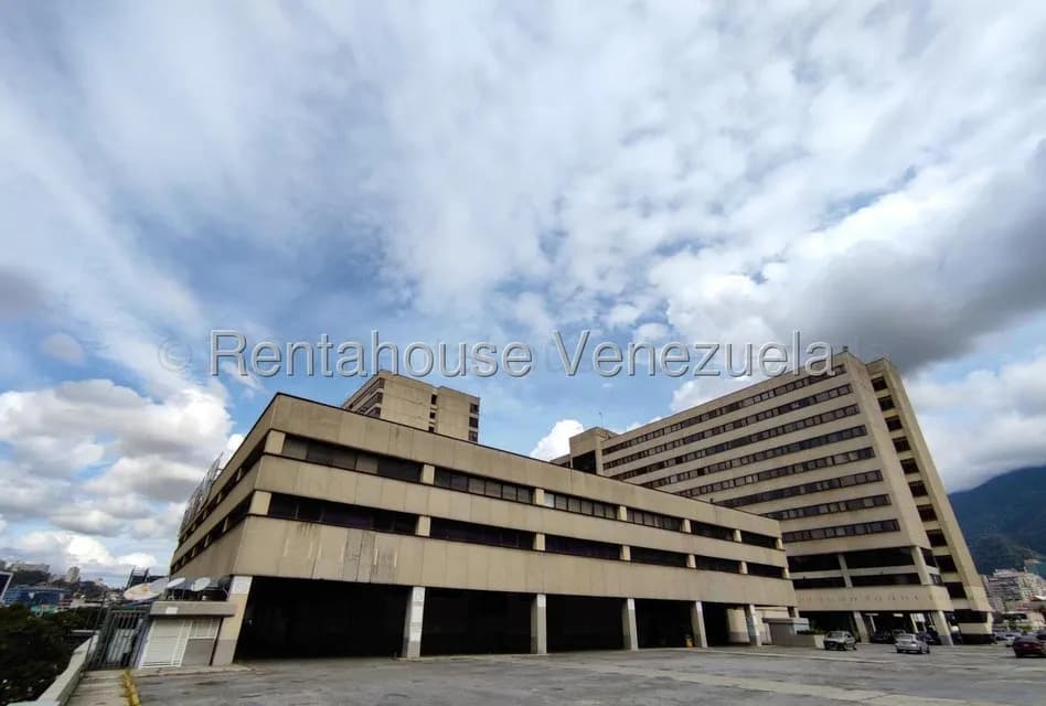 Comercial (Oficina) en Alquiler en Chuao, Distrito Metropolitano