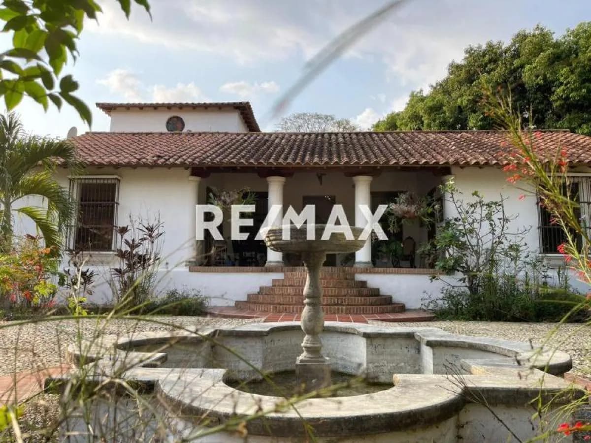 Venta Casa de Campo Arquitectura Colonial, Estilo Quinta de Anauco, Carialinda, Naguanagua