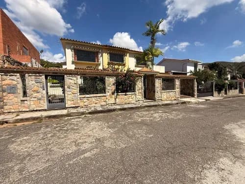 Casa En Prebo Valencia Con Patio Y Parrillera Vende Dayanna Vasquez