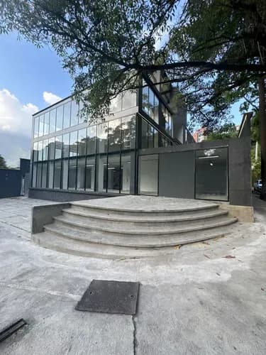 Edificio Comercial - Chuao