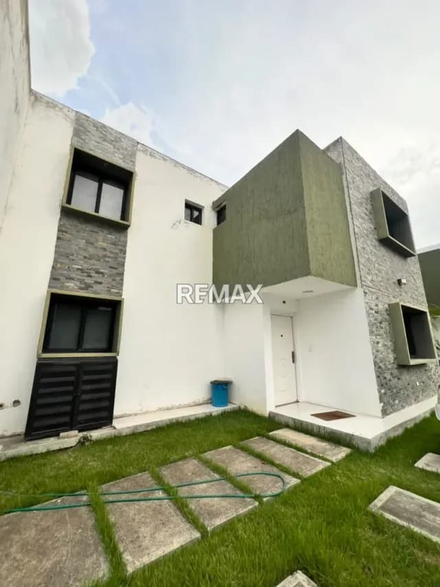 EN VENTA CASA EN LA URBANIZACION EL BOSQUE, CABUDARE