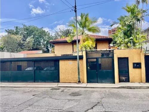 Vendo Casa 400m2 Los Palos Grandes 2250