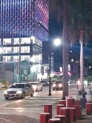 Terreno En Venta En La Avenida Principal De Las Mercedes Caracas