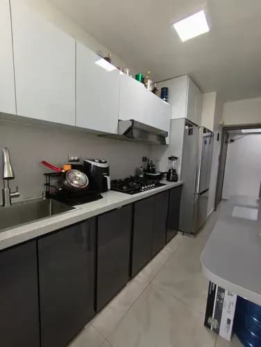 Apartamento Venta En El Paraíso Bella Cocina 3 Habitaciones 2 Baños Excelente Ubicación