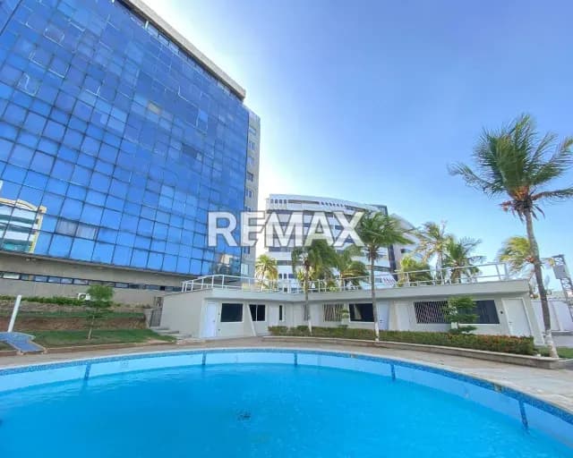¿BUSCAS EL HOGAR PERFECTO JUNTO AL MAR? EN VENTA ELEGANTE APARTAMENTO CON 4 HAB., 4 BAÑOS, PISCINA Y PARQUE INFANTIL. ESPACIOS MODERNOS LISTOS PARA MUDARTE Y DISFRUTAR AL MÁXIMO. ¡AGENDA TU CITA!