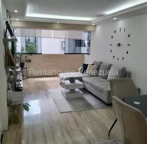 Comodo Apartamento En Venta Remodelado Con Cocina Equipada En La Boyera. Ys12617086
