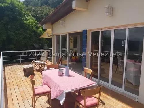 Kc.g #23-6046 Bellísima, Casa En Venta Campestre Para Los Que Buscan Tranquilidad Contacto Con La Naturaleza Ubicada En San Antonio De Los Altos La Peña