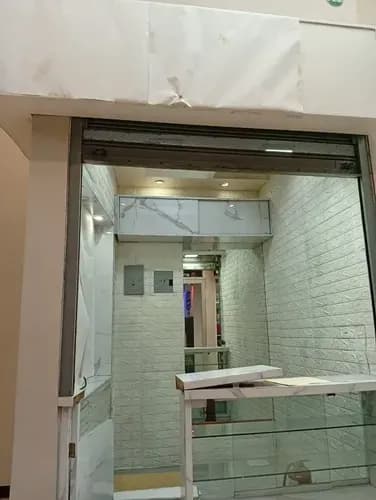 Alquiler Local Comercial En Galerias Avila