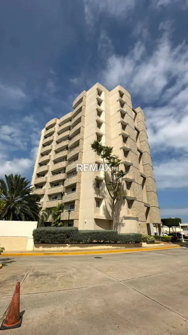 APARTAMENTO EN LAGO COUNTRY III, ZONA NORTE