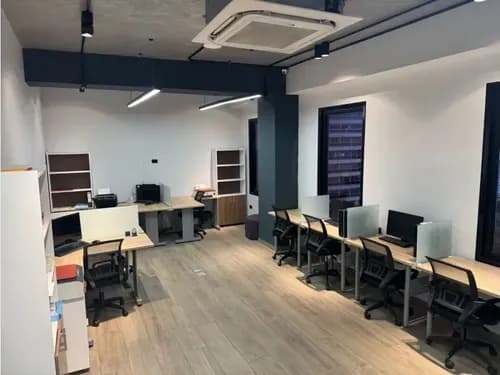 En Venta Oficina Remodelada En Sebucan