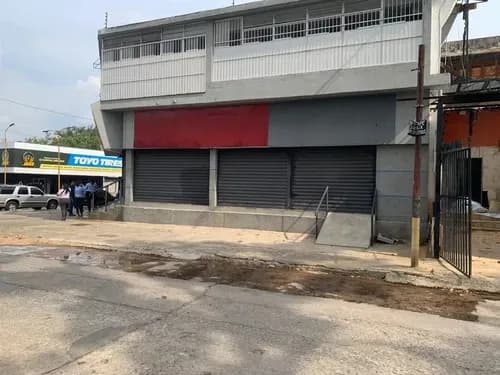 Casa Comercial Avenida Bolivar Valencia Cz