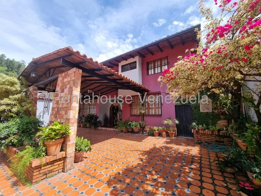 Casa (Multipes Niveles) en Venta en La Pedregosa, Merida