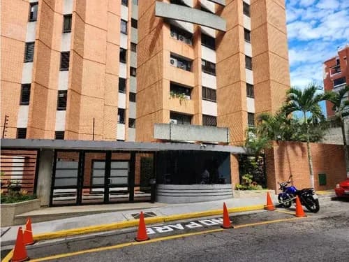 Se Alquila Ph Triplex 327m2 La Tahona