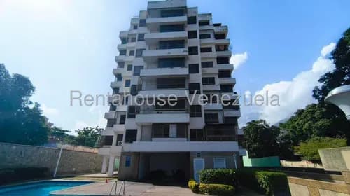 Amplio Apartamento En Venta - Los Corales // Mls #26-19401