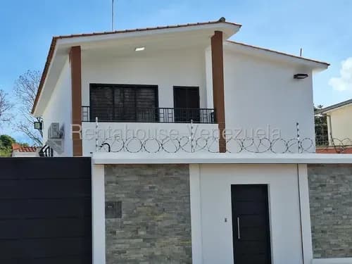 Casa Alquiler Ideal Para Uso Comercial O Residencial A Muy Pocos Metros Del C.c Mediterranean Plaza, Inm 26-3019, Solo Clientes
