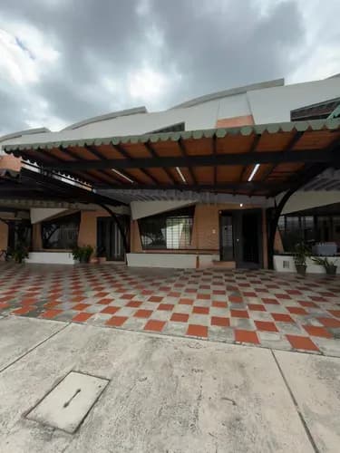 Mc Vende Hermoso Townhouse En Mañongo Res Mucuruba - Skg-120
