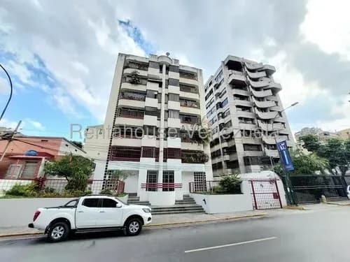 Apartamento En Alquiler En Los Palos Grandes. 85 Mt2. Amoblado. Remodelado. Pozo. Cmd 26-16071