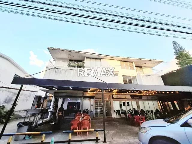 LOCAL COMERCIAL EN ALQUILER BARRIO OBRERO