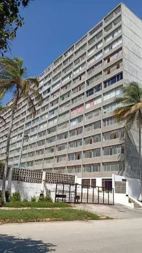 Venta Apartamento Para Remodelar Isla De Margarita Avenida Bolivar Cerca De Playa La Caracola