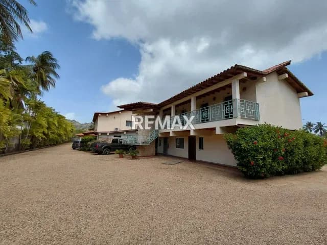 EN VENTA complejo turístico de alta rentabilidad, en El Retiro. TUCACAS, Edo. Falcon.