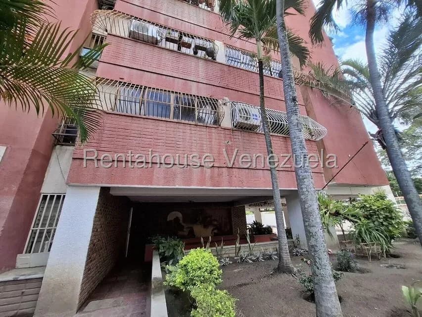 Apartamento (Multiples Niveles) en Venta en El Limon, Aragua