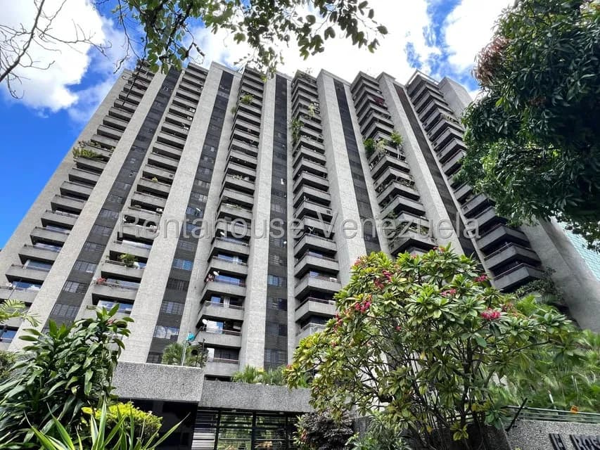 Apartamento (1 Nivel) en Alquiler en El Bosque, Distrito Metropolitano