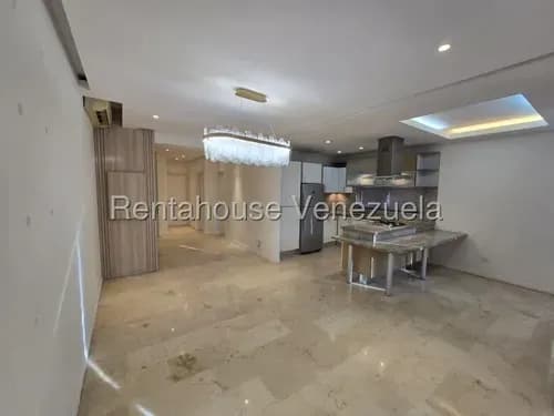 Apartamento En Venta En Los Naranjos De Las Mercedes Caracas Calle Cerrada