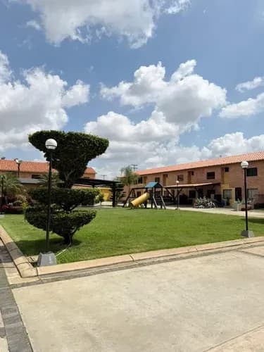 Frank Redondo Ofrece Townhouse Remodelado En Naguanagua El Manantial Zona Residencial (solo Clientes) Lgth-002