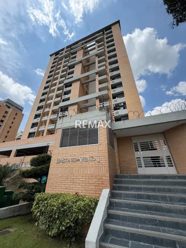 Alquiler de Apartamento en Resd. Balcones del Viento Tazajal Naguanagua AMOBLADO