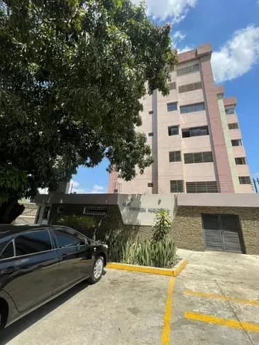 Apartamento En Alquiler En Res Virgen Morena Edif De Data Joven Casco Central De Naguanagua A Pocas Cuadras De La Av. Universidad 80 Mts2 3 Habitaciones 2 Baño 2 Puesto De Estacionamiento Tech